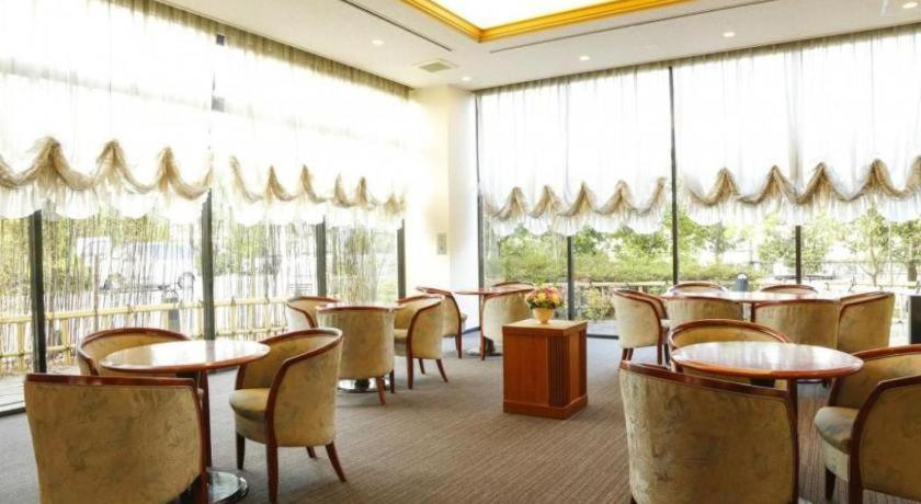 Ako Park Hotel Exterior photo